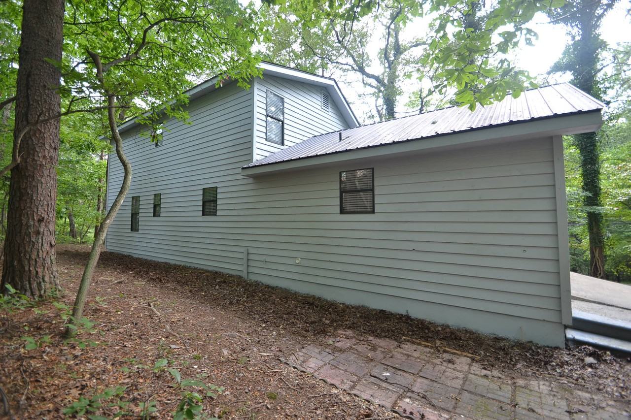 275 Lakewood Dr - Photo 2 of 2