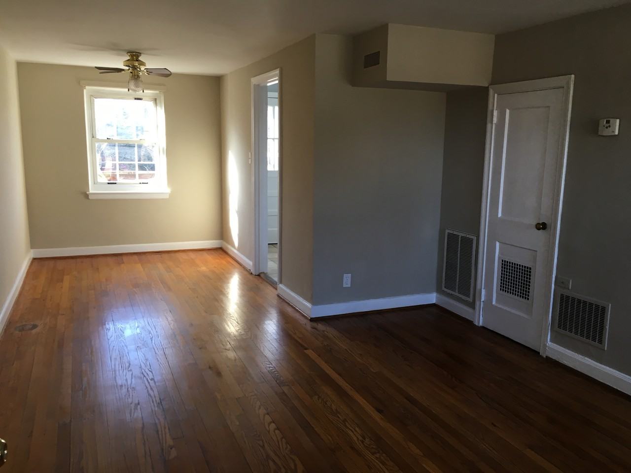 Elizabeth Heights - Photo 3 of 10