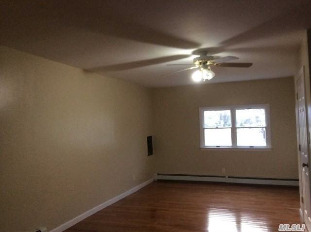 165 Inlet Dr - Photo 2 of 5