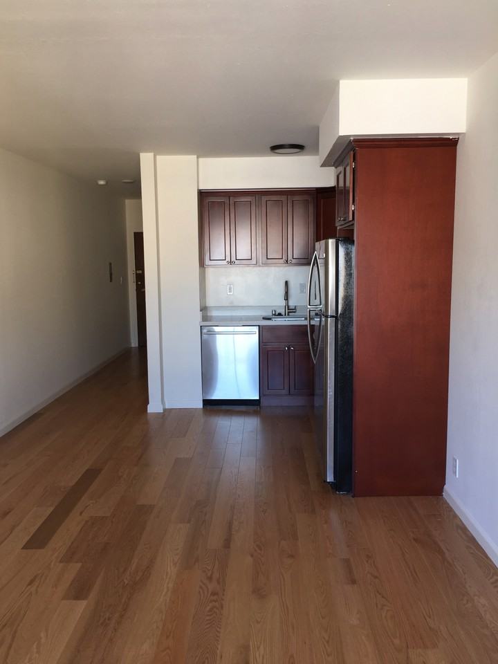 1675 Green #9 - Photo 2 of 7