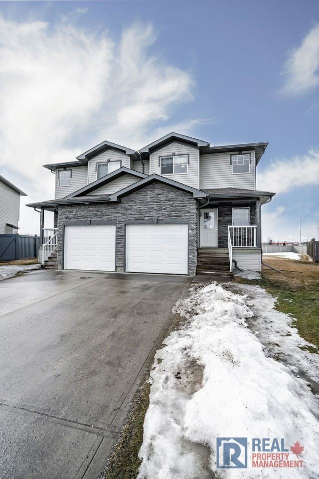 10353 70 Ave - Photo 2 of 39