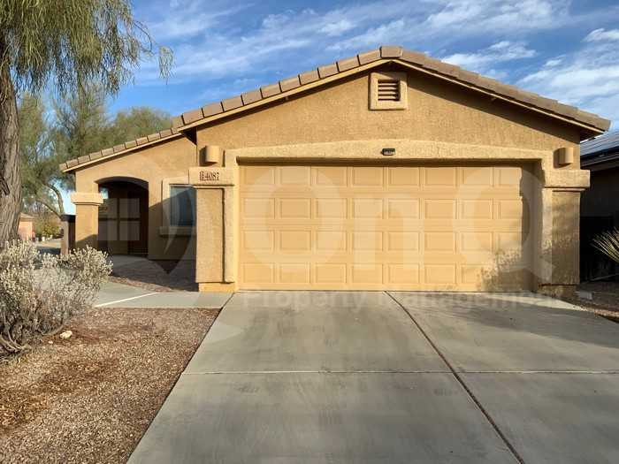 4087 E Lushfield Dr - Photo 2 of 15