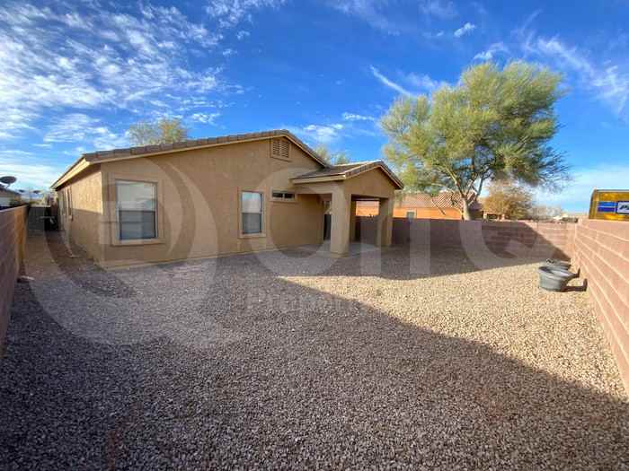4087 E Lushfield Dr - Photo 3 of 15