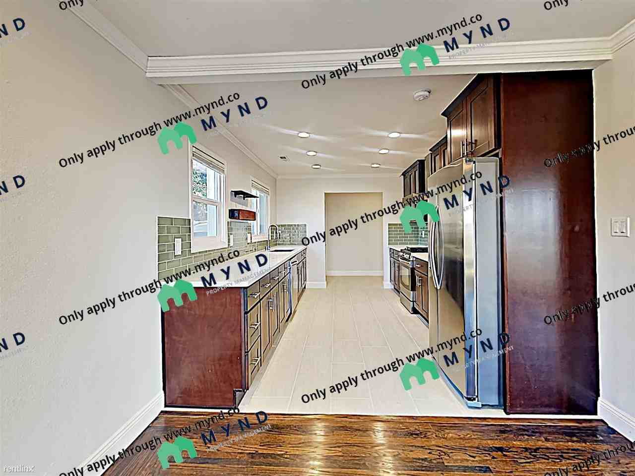 7308 Hillmont Dr - Photo 3 of 7