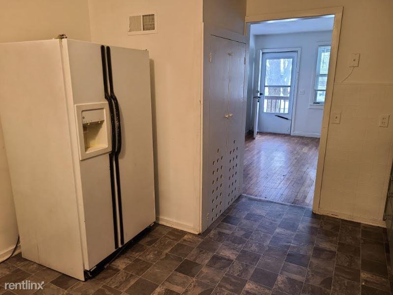 129 N Mahaffie St - Photo 2 of 7