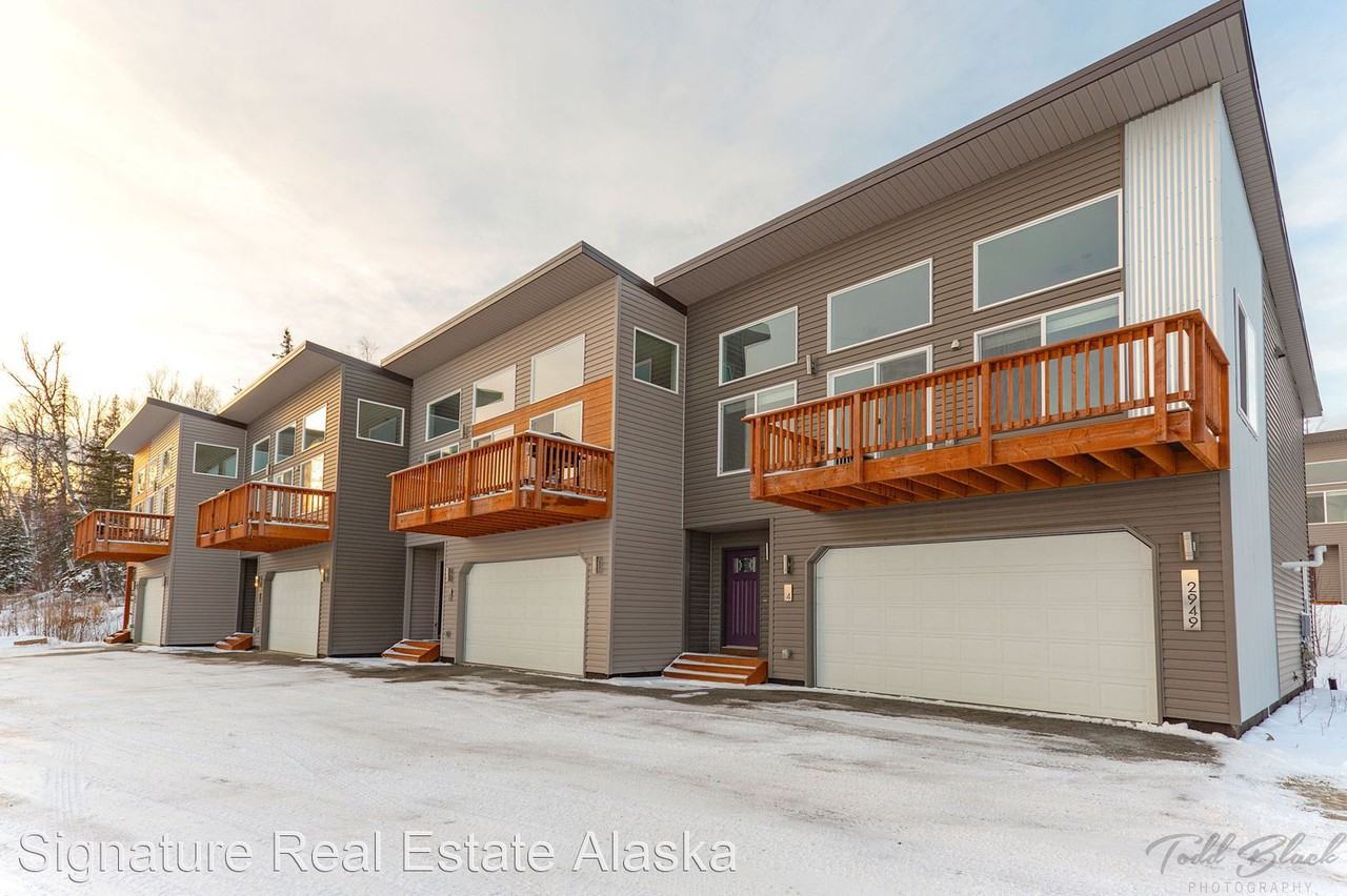 2949 E Palmdale Drive - Photo 2 of 25