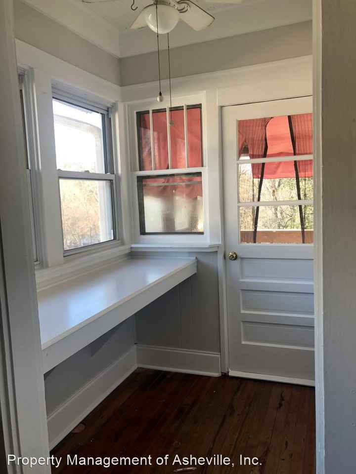 59 Vandalia Ave - Photo 3 of 10