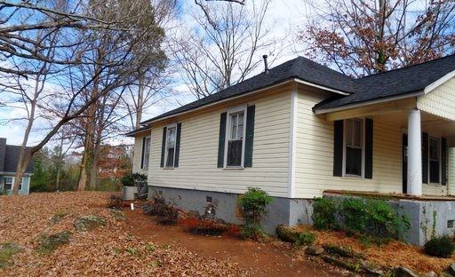 2915 Stone Rd - Photo 2 of 8