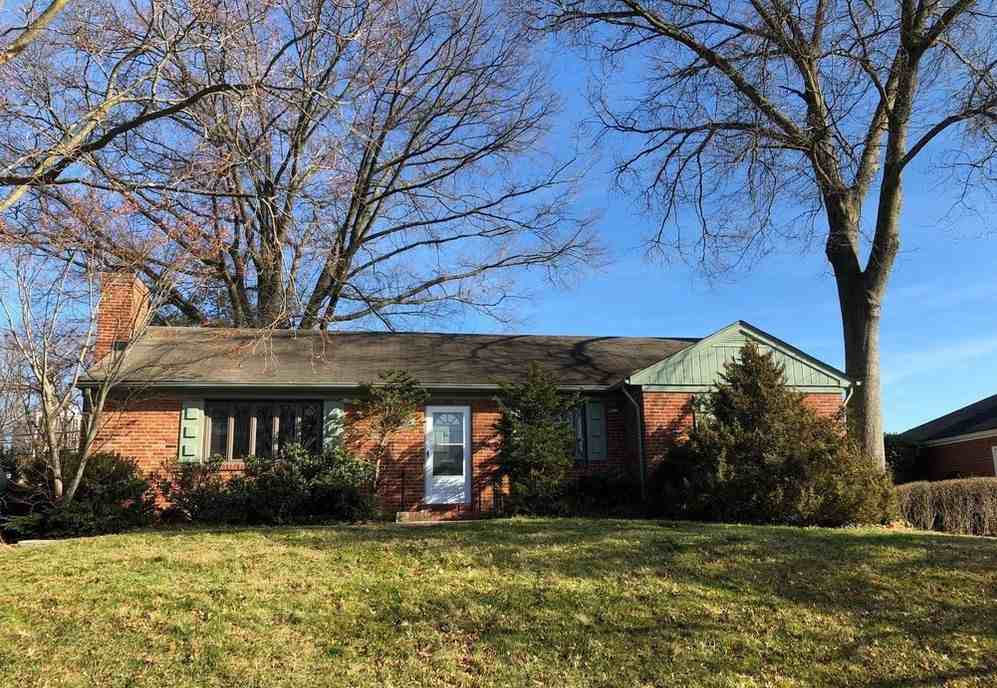 2911 Linden Ln - Photo 3 of 25