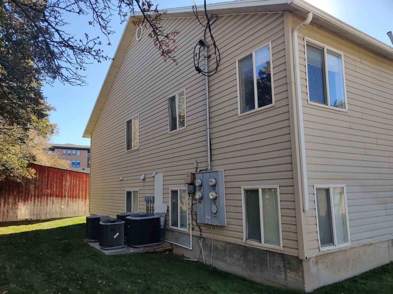 63 E 100 N - Photo 2 of 7