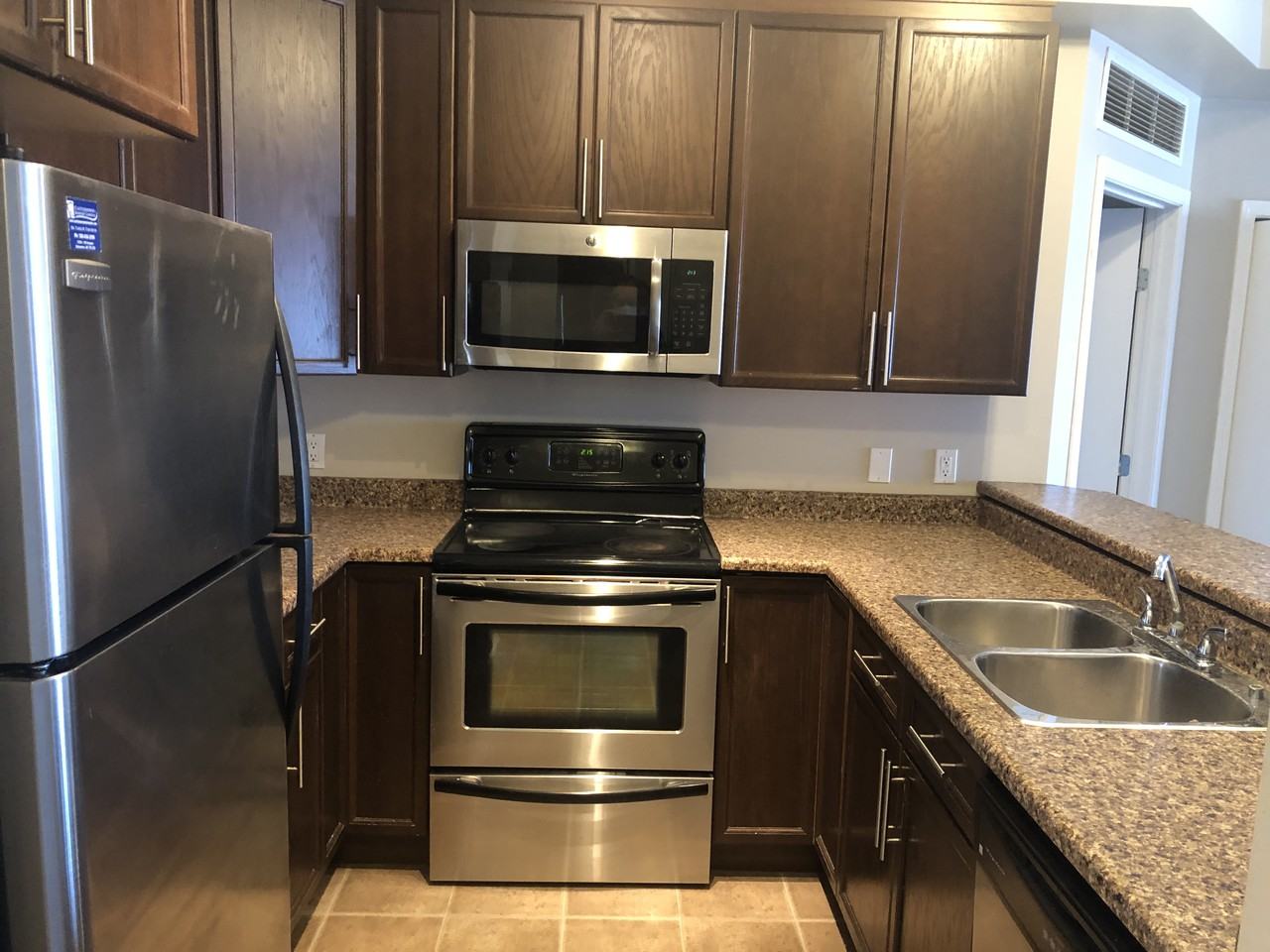 2001 139 Ave Nw - Photo 3 of 18