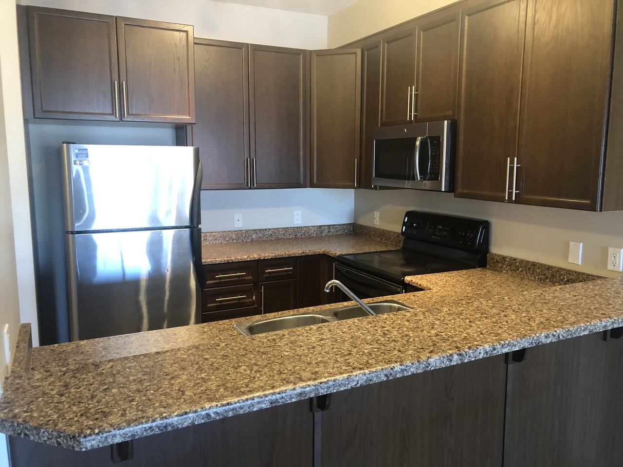 2001 139 Ave Nw - Photo 5 of 18