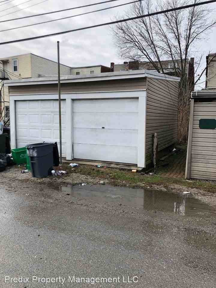 415 N. George St. - Photo 2 of 4