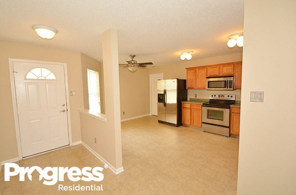 856 Sylvan St - Photo 3 of 28