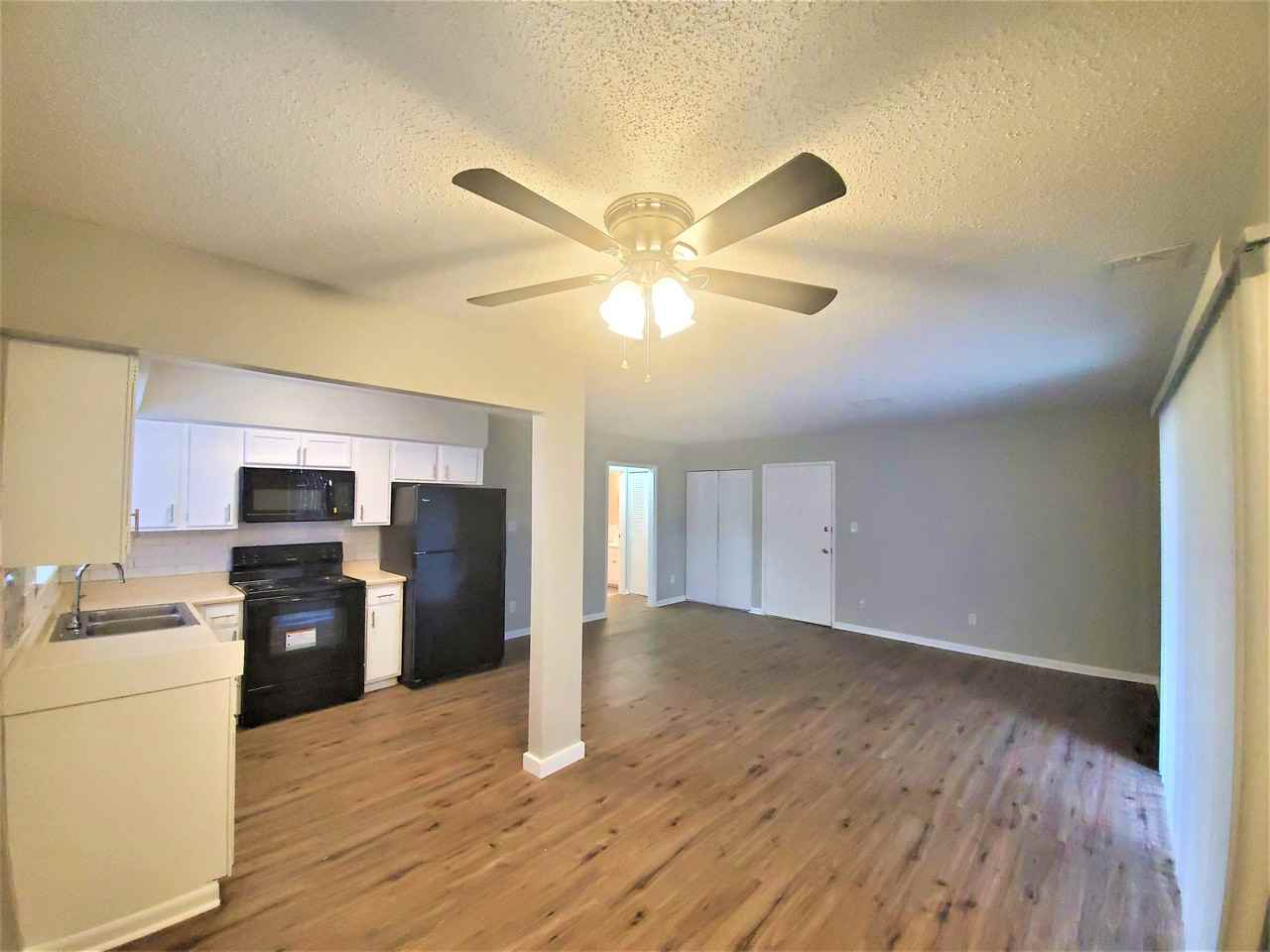 Cambridge Commons - Photo 3 of 18