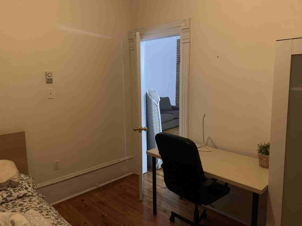 1211 Rue Sainte-Elisabeth - Photo 3 of 10