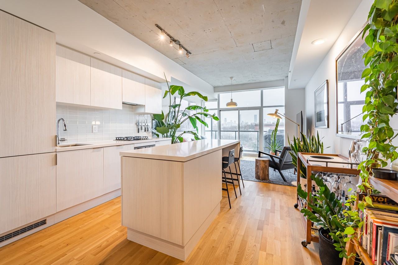 109 Ossington Avenue #509 - Photo 6 of 31