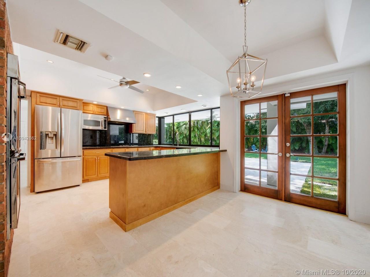 11655 Old Cutler Road 5 - Photo 3 of 17