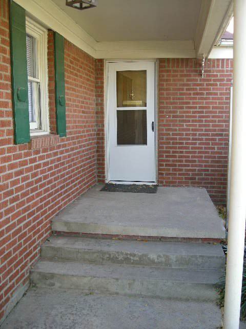 2504 Northwest 38th Street - Photo 2 of 11