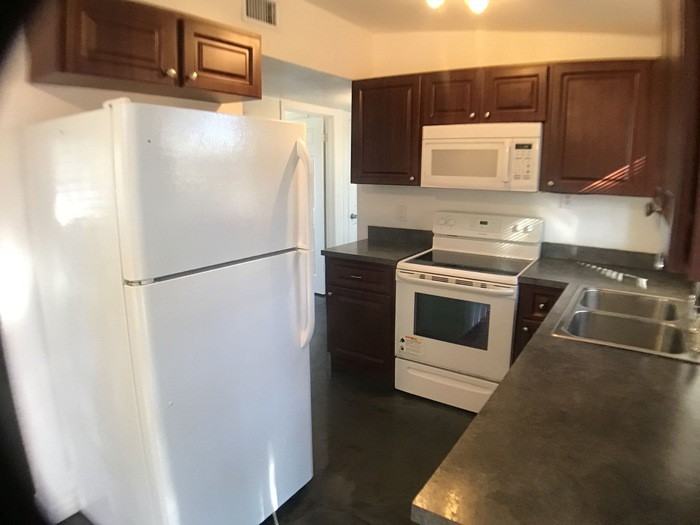 4922 S 83rd St - Photo 3 of 11
