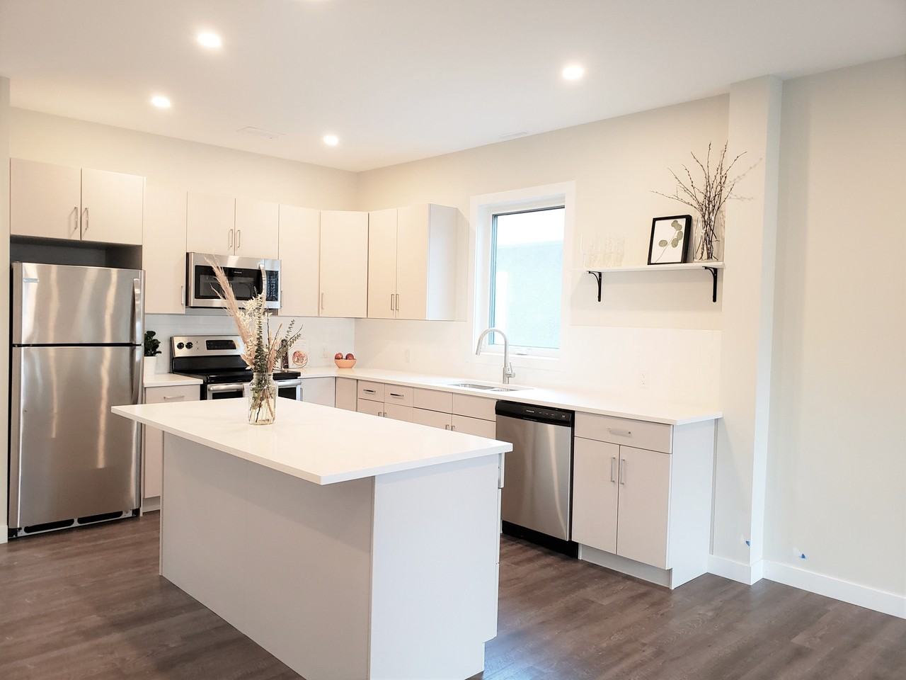 86 Pilgrim Avenue - Photo 2 of 15