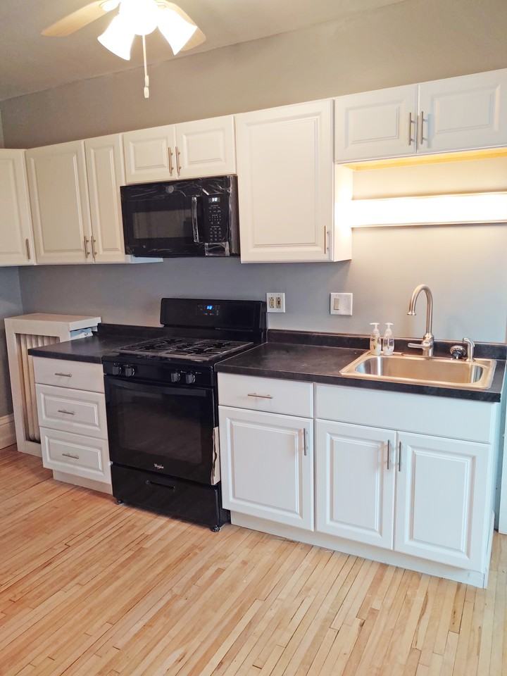 Minnehaha Ave W - Photo 2 of 10