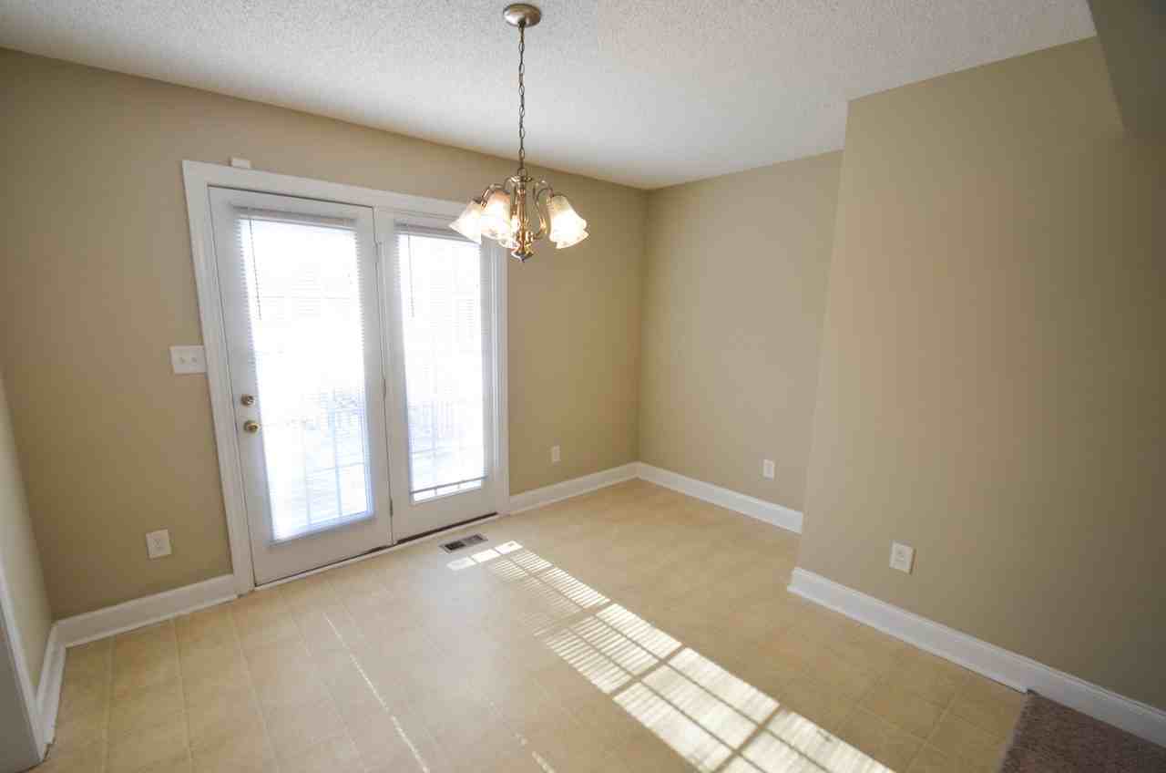 512 Apple Ln - Photo 3 of 12