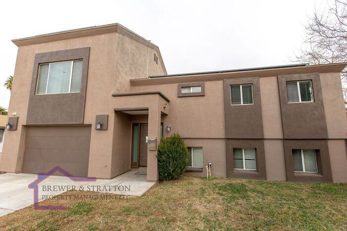 8421 E Mackenzie Dr - Photo 3 of 49