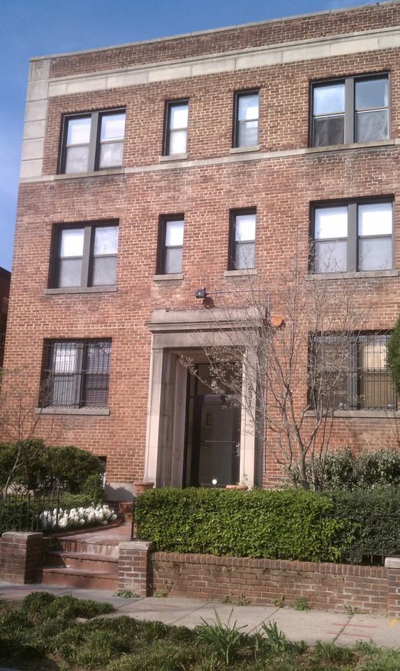 231 15th Street Southeast #205