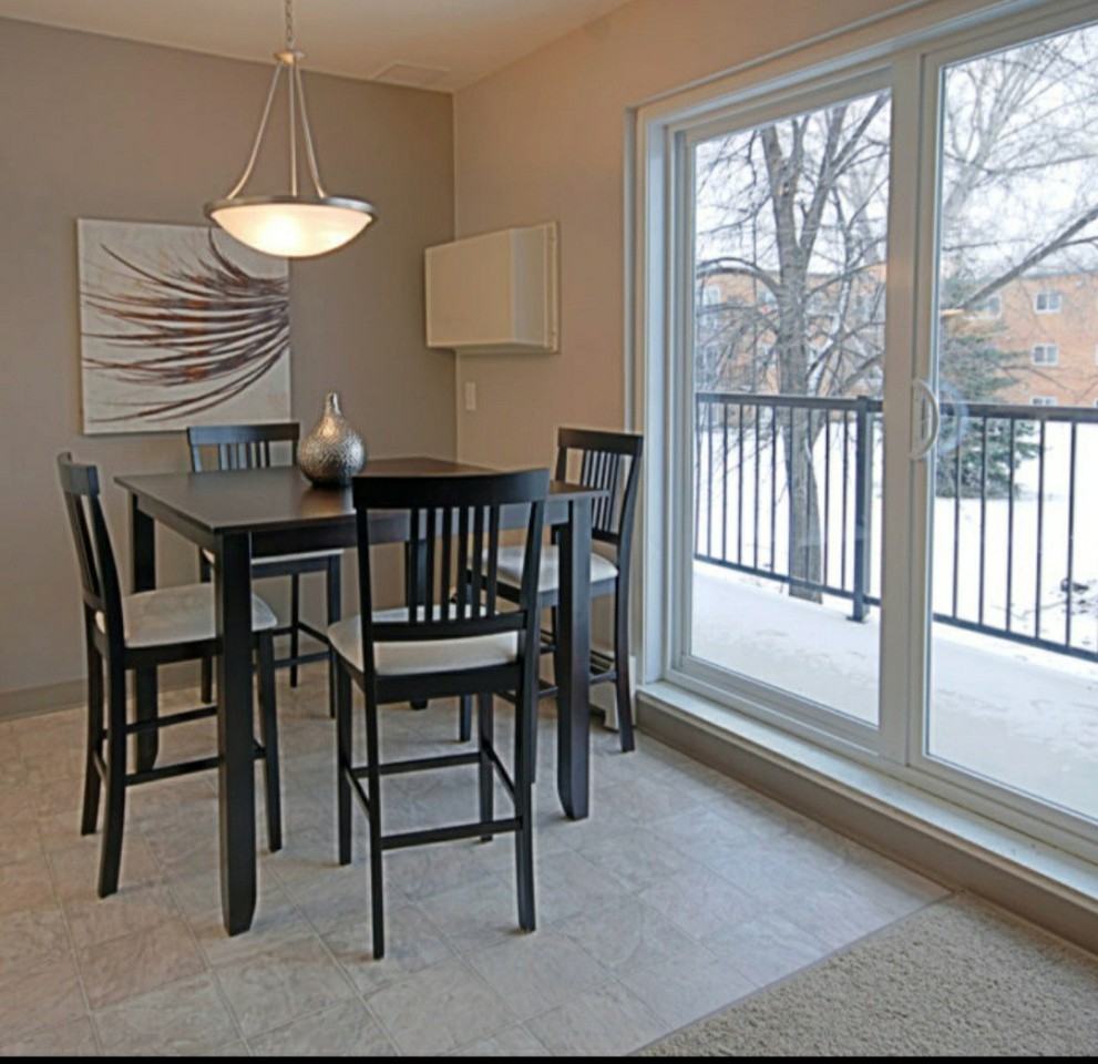 33 Southpark Drive - Photo 3 of 11