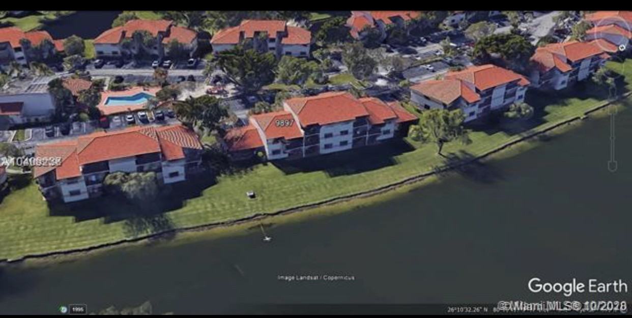 9937 Nob Hill Lane - Photo 3 of 14