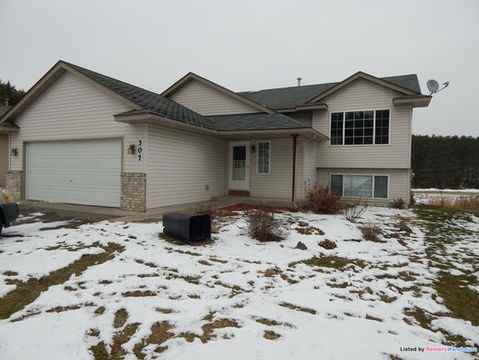 307 Harriman St - Photo 2 of 12