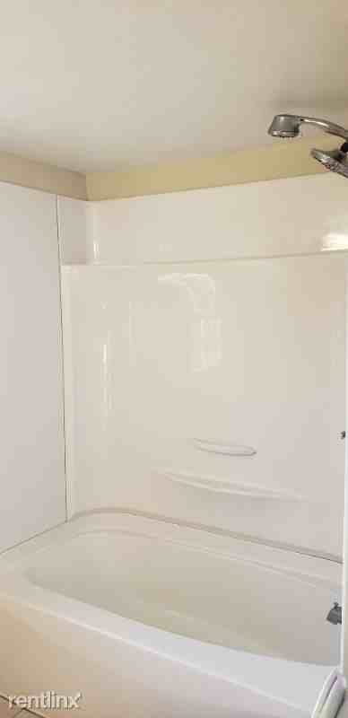 2285 Hixton Rd - Photo 2 of 11