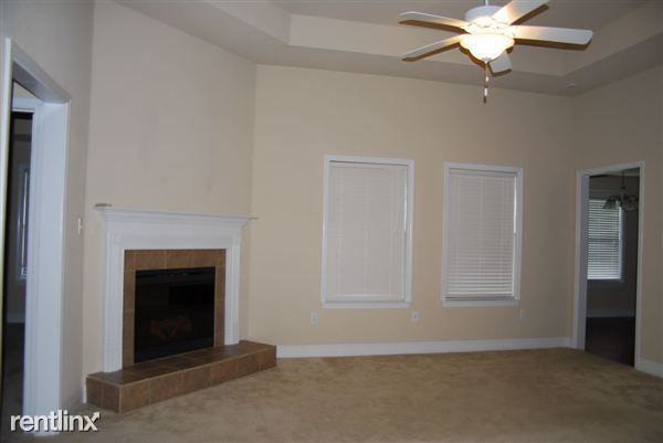 18000 Homestead Ct - Photo 2 of 5