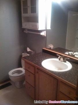 7642 13th St N - Photo 2 of 11