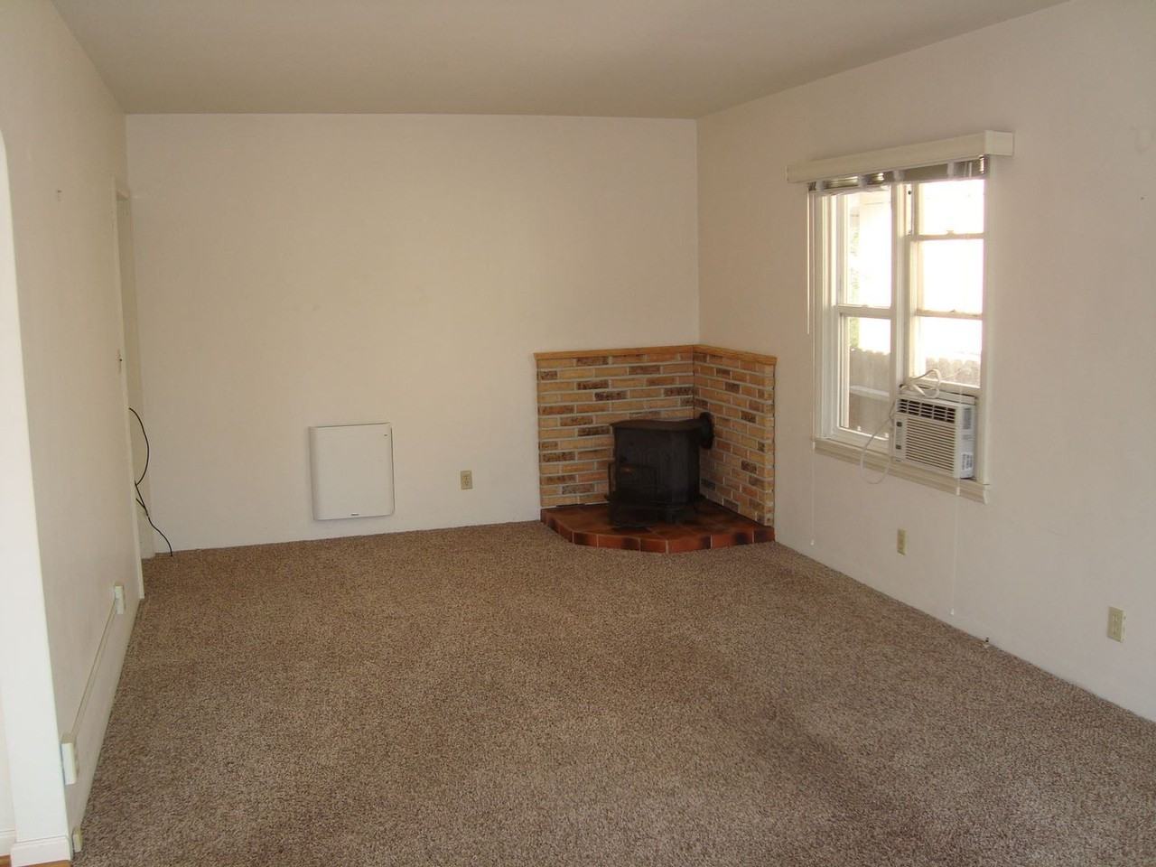 529 5th St - Photo 3 of 12