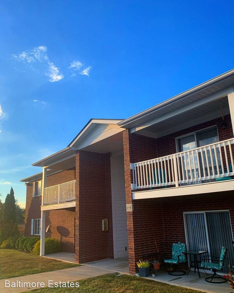 125 Vivian Lane - Photo 2 of 6