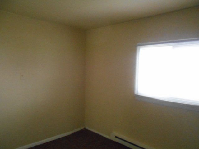 320 Haile Ave - Photo 5 of 6