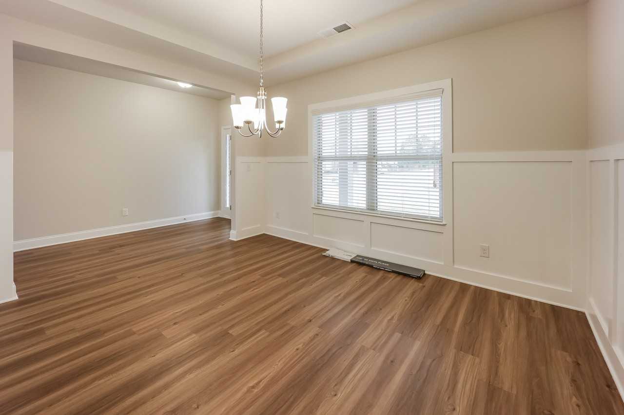 6361 Flat Rock Ln - Photo 4 of 15