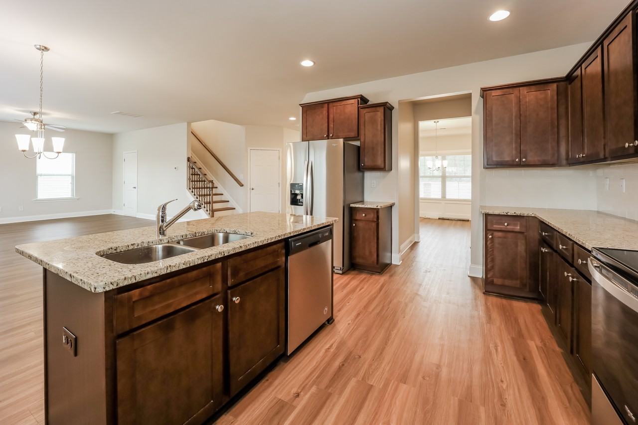 6361 Flat Rock Ln - Photo 7 of 15