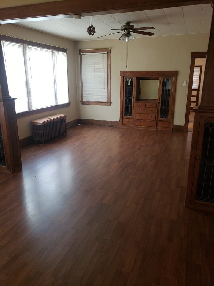 401 N Alexander St - Photo 3 of 8