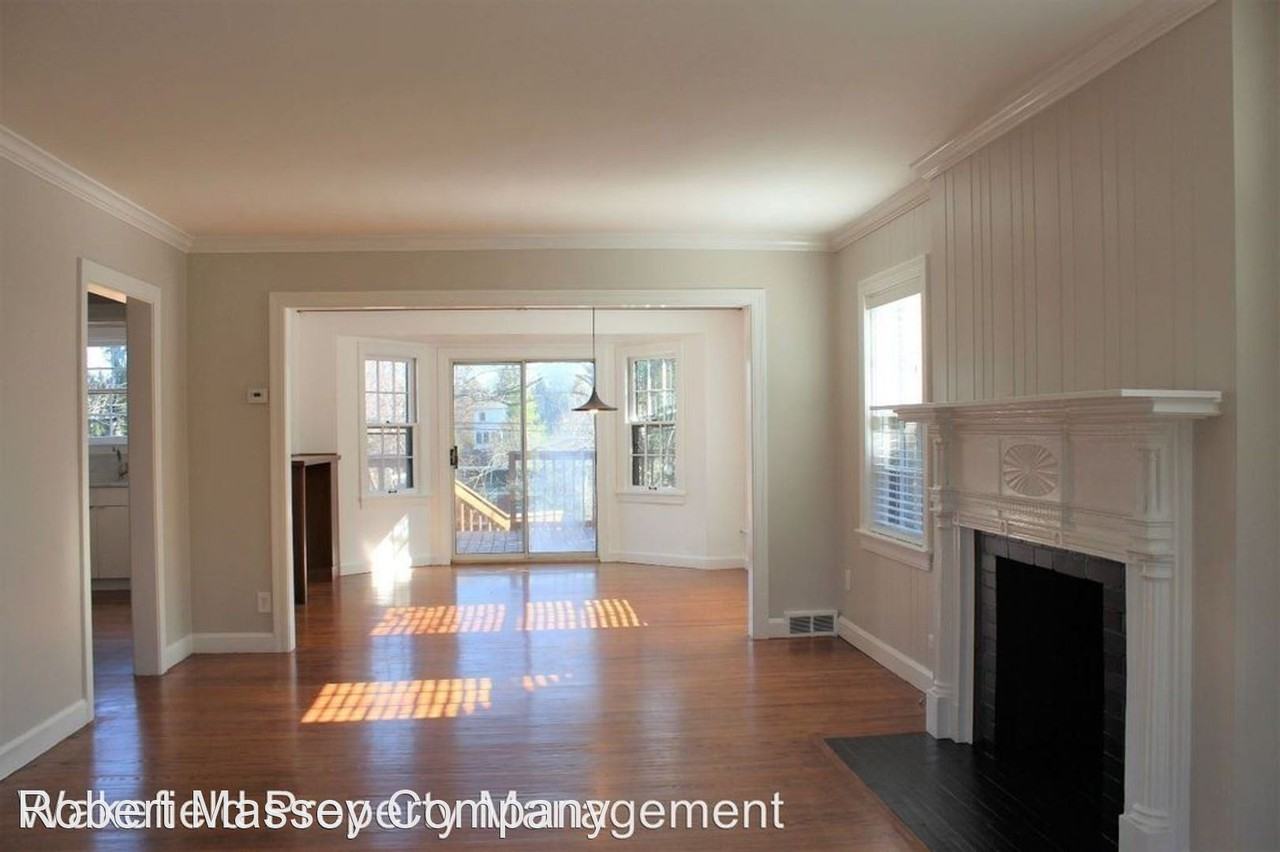 2546 Woodcreek Rd - Photo 3 of 7