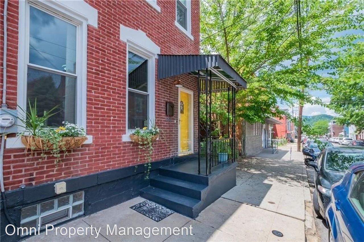 148 44th St - Photo 2 of 20