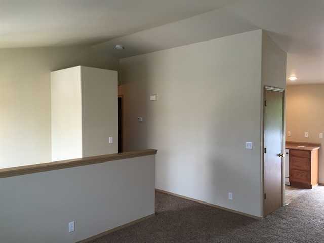 1102 Merea Ln - Photo 3 of 17