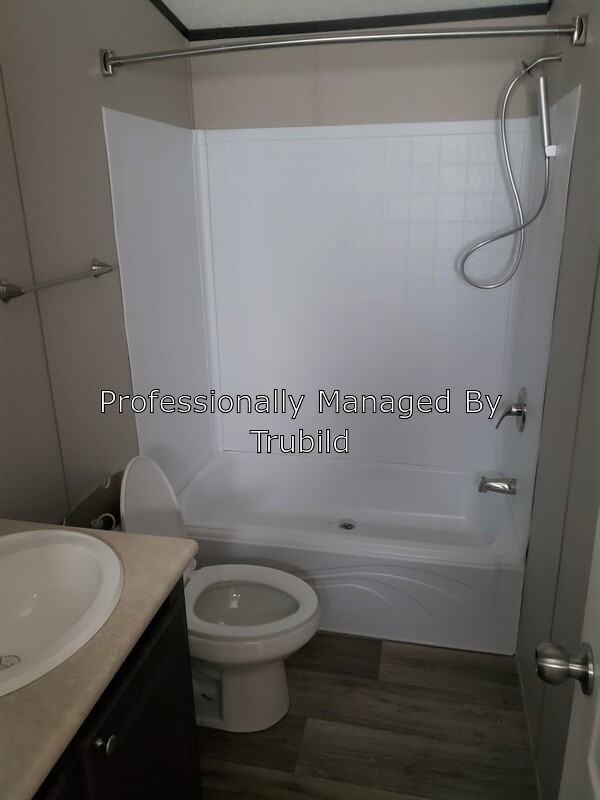 237 Bent Tree Cir - Photo 3 of 5