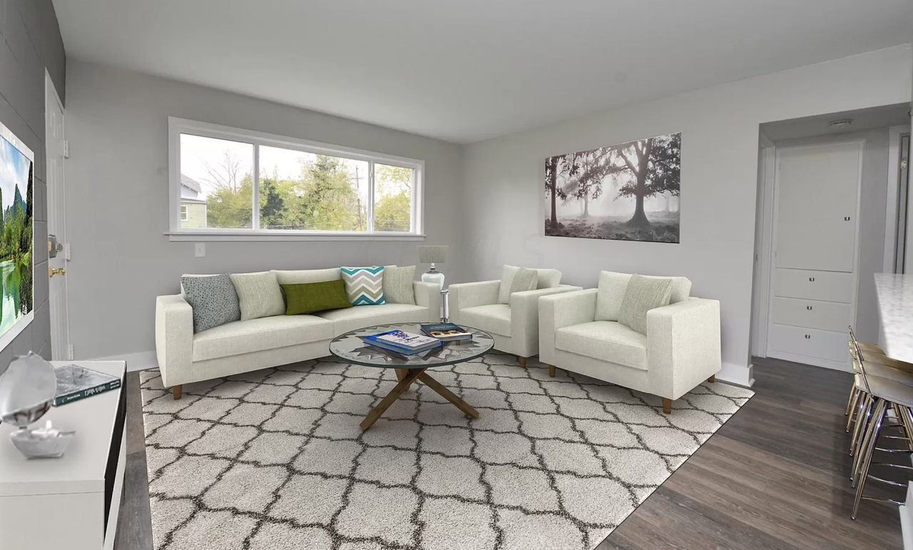 Beautiful Brand New Renovated 2br In Franklin Park. Off Street Parking + Laundry In Unit - Photo 3 of 10