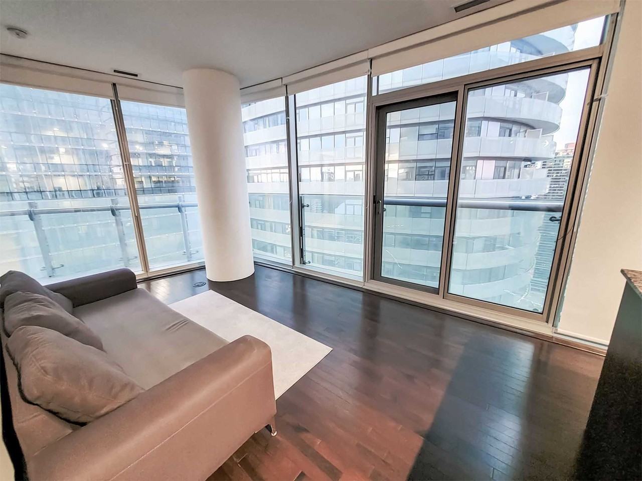 12 York Street #4110