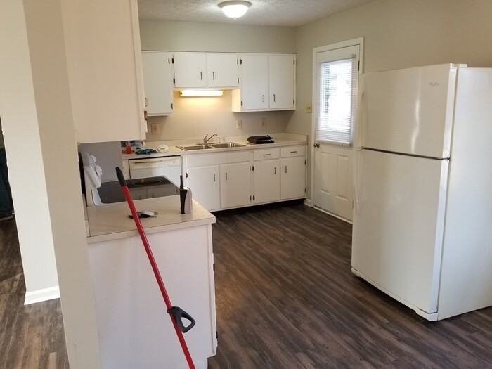 9040 Payton Rd - Photo 3 of 11