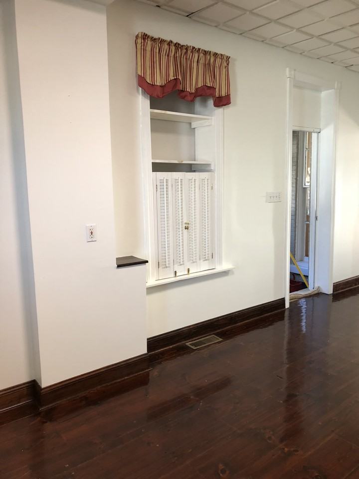 329 Franklin St - Photo 3 of 20