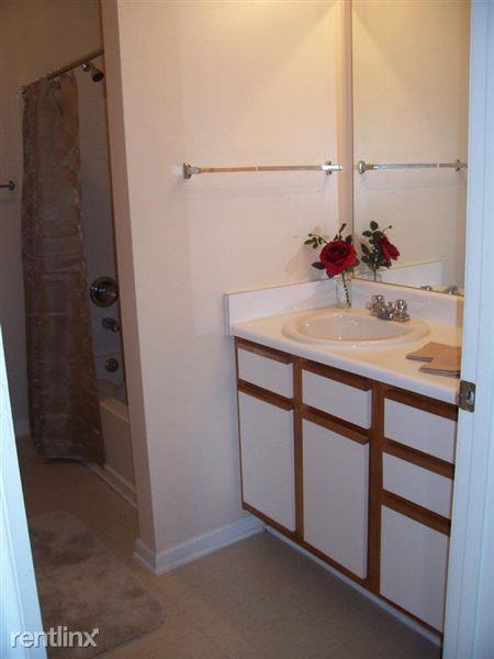 Ashton Park Apartments - Photo 3 of 5